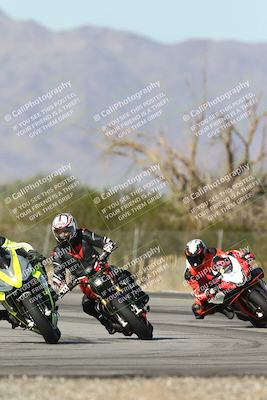 media/Dec-01-2025-Moto Forza (Mon) [[2daa91e15f]]/2-Intermediate Group/Session 3 (Turn 3)/